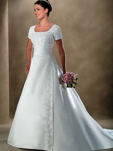 Шикарное недорогое платье, модель BY10003 ― Интернет-магазин Свадебных платьев Солодко-разом
