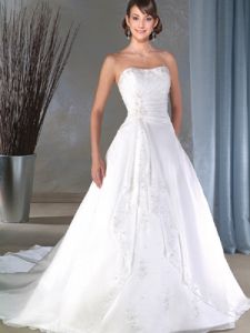 Шикарное недорогое платье, модель BY10019 ― Интернет-магазин Свадебных платьев Солодко-разом