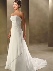 Шикарное недорогое платье, модель BY10029 ― Интернет-магазин Свадебных платьев Солодко-разом