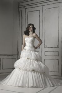 Изысканное свадебное платье, модель JR000709 ― Интернет-магазин Свадебных платьев Солодко-разом