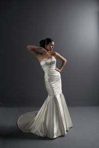 Изысканное свадебное платье, модель JR000731 ― Интернет-магазин Свадебных платьев Солодко-разом