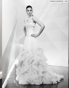 Невеста в свадебном платье, модель PIPZ7002 ― Интернет-магазин Свадебных платьев Солодко-разом