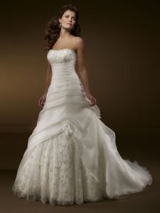 Свадебный наряд в классическом стиле, модель № Z7042 ― Интернет-магазин Свадебных платьев Солодко-разом