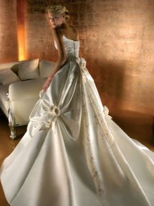 Элегантное свадебное платье, модель dem877025 ― Интернет-магазин Свадебных платьев Солодко-разом