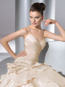 Элегантное свадебное платье, модель dem877042 ― Интернет-магазин Свадебных платьев Солодко-разом