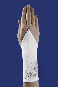 Свадебные перчатки, модель pi0130 ― Интернет-магазин Свадебных платьев Солодко-разом