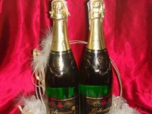 украшение для шампанского, модель 4102 ― Интернет-магазин Свадебных платьев Солодко-разом
