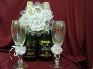 украшение для шампанского, модель 4128 ― Интернет-магазин Свадебных платьев Солодко-разом