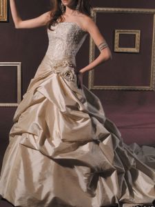 Шикарное недорогое платье, модель BY10007 ― Интернет-магазин Свадебных платьев Солодко-разом