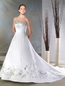 Шикарное недорогое платье, модель BY10020 ― Интернет-магазин Свадебных платьев Солодко-разом