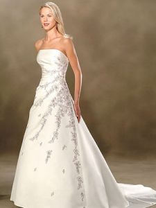 Шикарное недорогое платье, модель BY10032 ― Интернет-магазин Свадебных платьев Солодко-разом