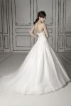 Изысканное свадебное платье, модель JR000701