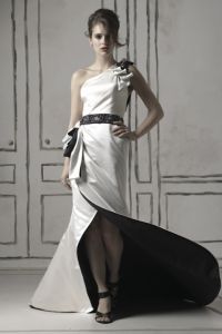 Изысканное свадебное платье, модель JR000703 ― Интернет-магазин Свадебных платьев Солодко-разом
