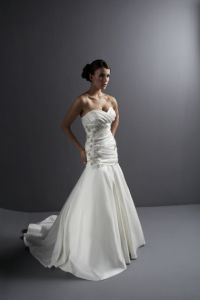 Изысканное свадебное платье, модель JR000715 ― Интернет-магазин Свадебных платьев Солодко-разом