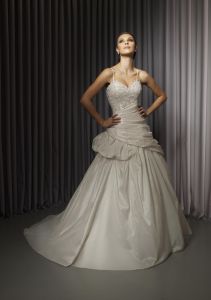 Свадебный наряд в классическом стиле, модель № Z7035 ― Интернет-магазин Свадебных платьев Солодко-разом