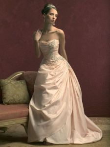 Элегантное свадебное платье, модель dem877013 ― Интернет-магазин Свадебных платьев Солодко-разом