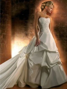 Элегантное свадебное платье, модель dem877024 ― Интернет-магазин Свадебных платьев Солодко-разом